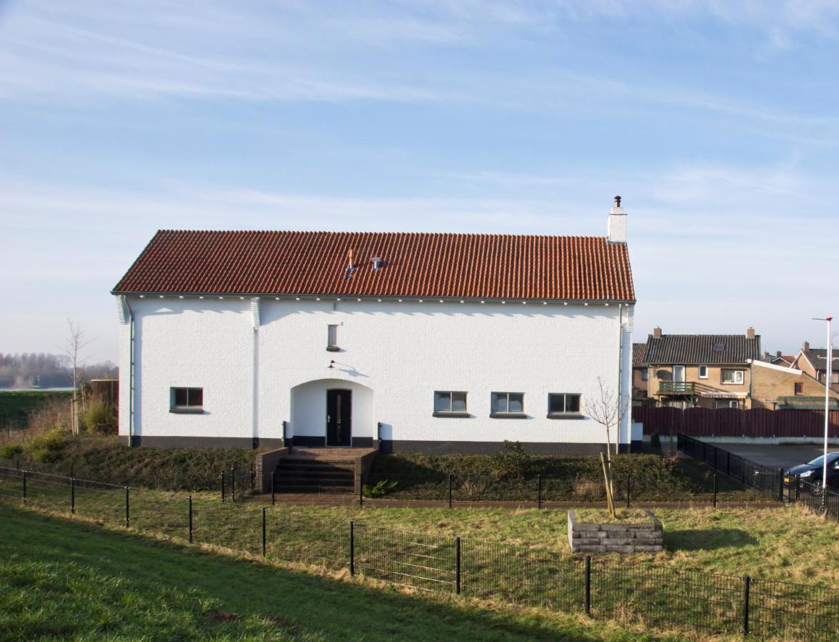 B&B Pompgebouw Aan De Rijn Tolkamer Kültér fotó