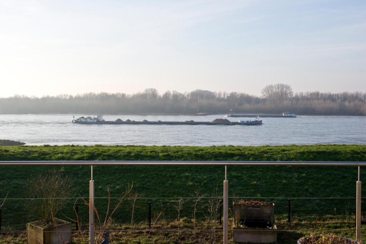 B&B Pompgebouw Aan De Rijn Tolkamer Kültér fotó