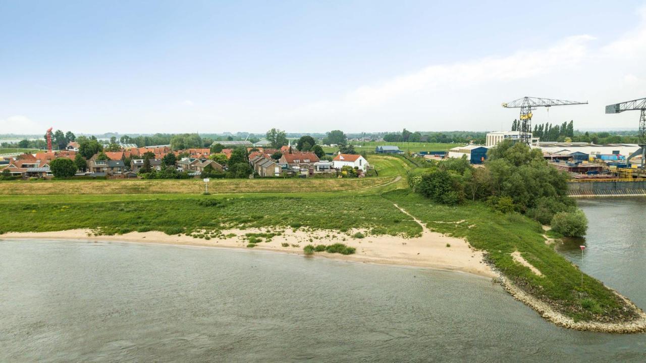 B&B Pompgebouw Aan De Rijn Tolkamer Kültér fotó